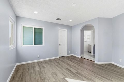 Tiny photo for 44648 E 17th Street, LANCASTER, CA 93535 (MLS # ML82033661)