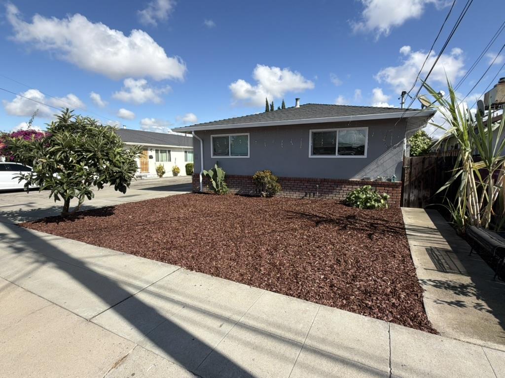 88 Eastwood Court