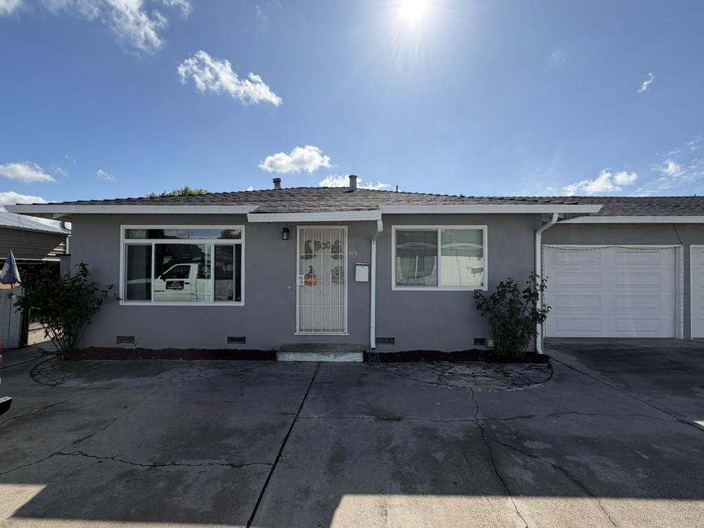 88 Eastwood Court