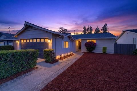 Photo of 3217 Golf Dr, SAN JOSE, CA 95127 (MLS # ML82037989)