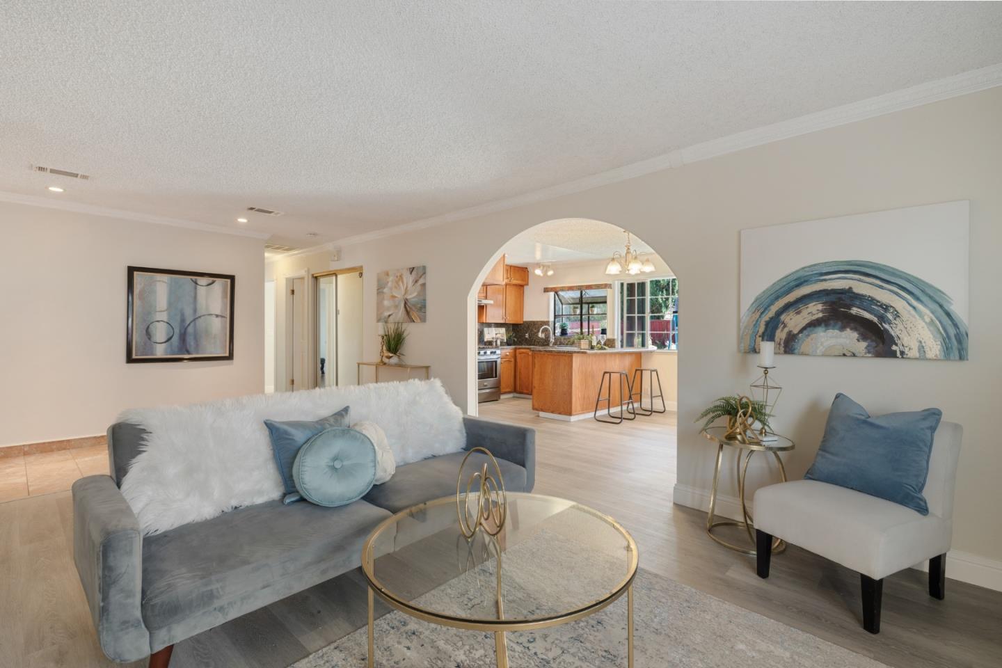 560 Cestaric Drive