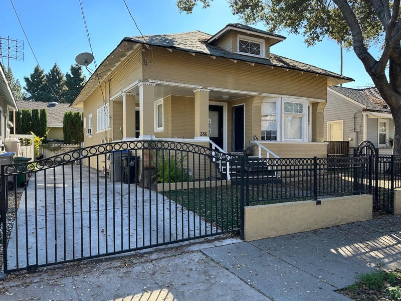 386 Margaret Street