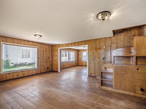 Tiny photo for 35 Sycamore Street, WATSONVILLE, CA 95076 (MLS # ML82029265)