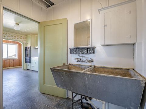 Tiny photo for 35 Sycamore Street, WATSONVILLE, CA 95076 (MLS # ML82029265)