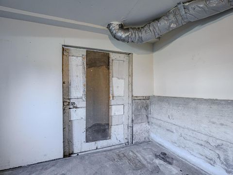 Tiny photo for 35 Sycamore Street, WATSONVILLE, CA 95076 (MLS # ML82029265)