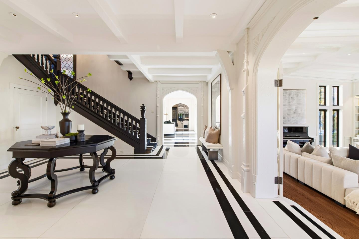 2500 Divisadero Street