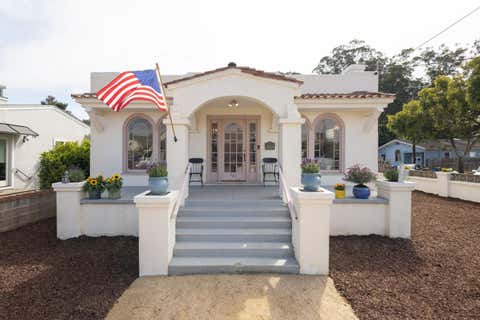 Featured picture for the property ML82019617