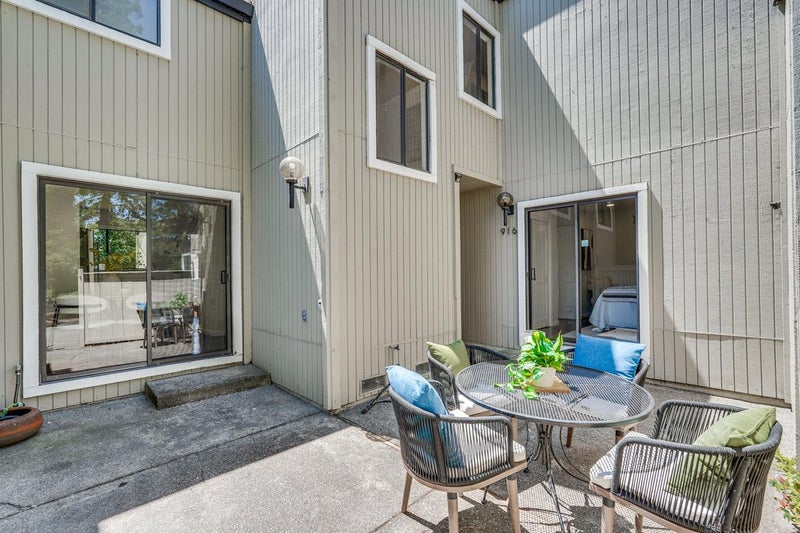 916 Rosette Terrace