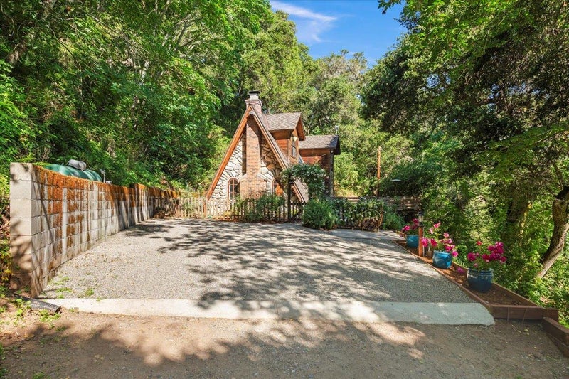 65 Hitchcock Canyon