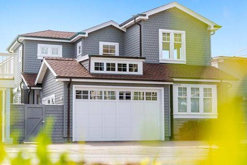 Photo of 22826 E Cliff Drive, SANTA CRUZ, CA 95062 (MLS # ML82037397)