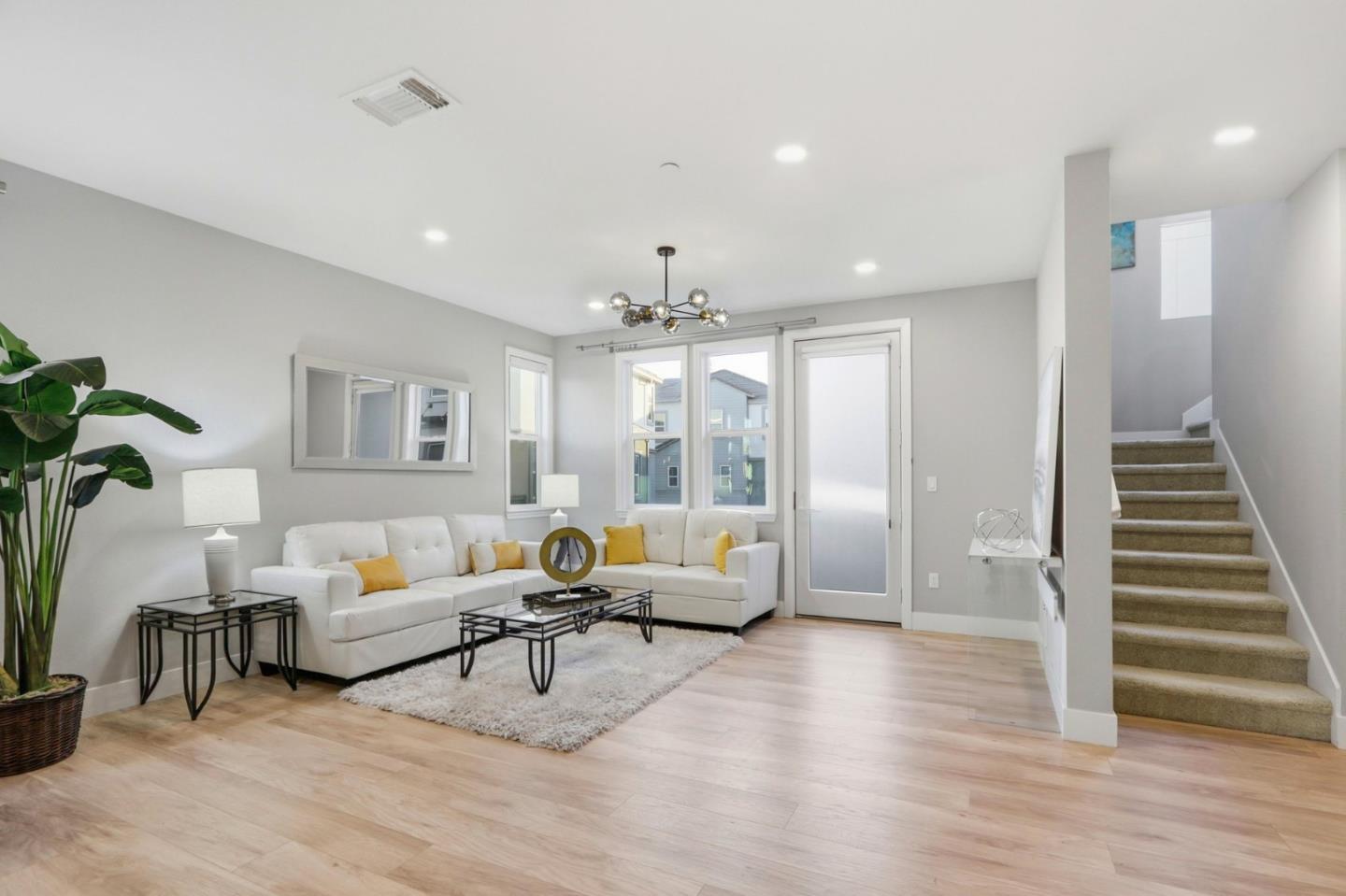 1427 Lavender Loop