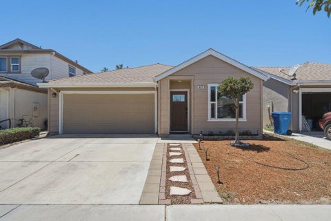 Tiny photo for 407 Cardona Circle, GREENFIELD, CA 93927 (MLS # ML82053792)