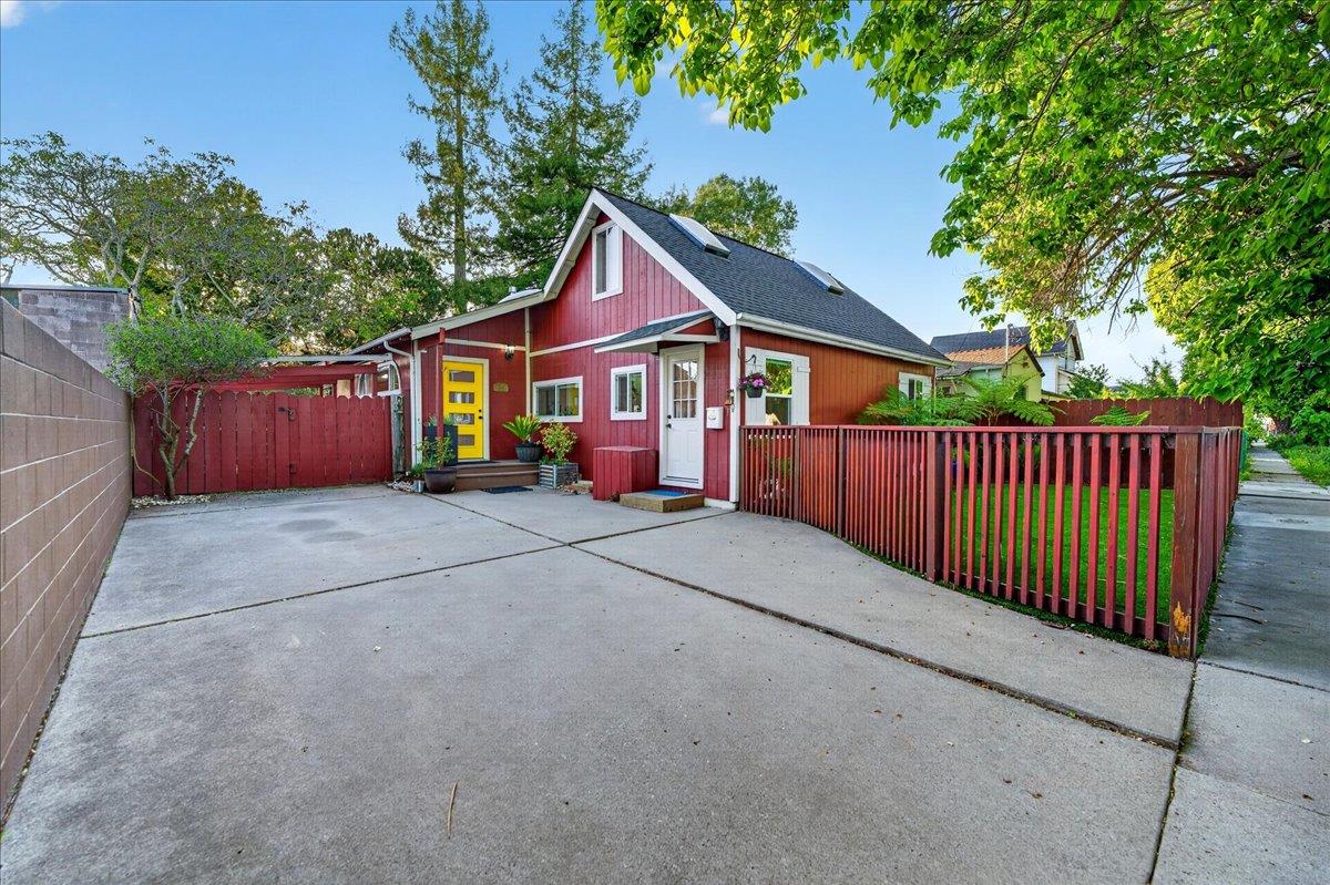 115 Catalpa Street