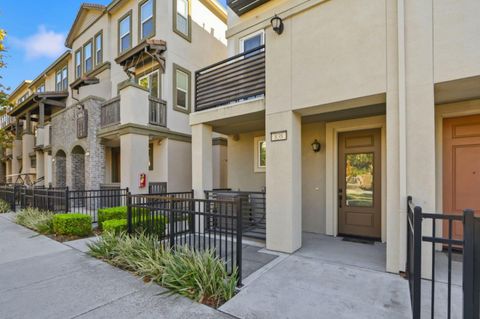 Tiny photo for 838 Garden Street, Milpitas, CA 95035 (MLS # ML82029722)