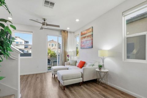 Tiny photo for 838 Garden Street, Milpitas, CA 95035 (MLS # ML82029722)