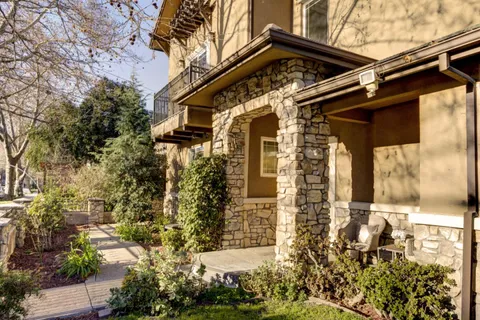 68 S 19th Street, San Jose, CA 95116 - #: ML82033800