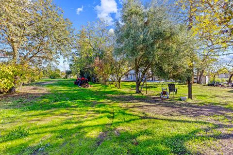 Tiny photo for 10395 Santa Teresa Boulevard, GILROY, CA 95020 (MLS # ML82029099)