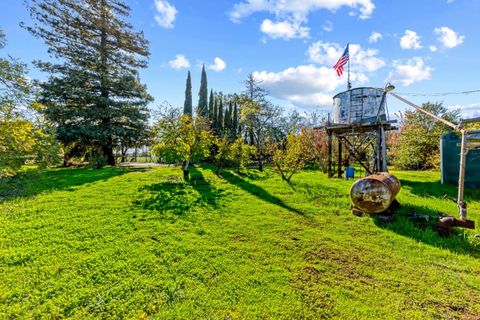 Tiny photo for 10395 Santa Teresa Boulevard, GILROY, CA 95020 (MLS # ML82029099)