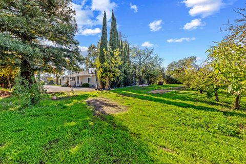 Tiny photo for 10395 Santa Teresa Boulevard, GILROY, CA 95020 (MLS # ML82029099)