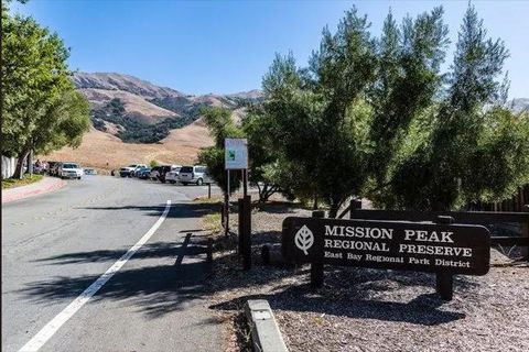 Tiny photo for 43988 Cerro Court, FREMONT, CA 94539 (MLS # ML82027478)