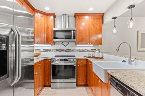 Tiny photo for 905 Apricot Avenue #G, CAMPBELL, CA 95008 (MLS # ML82049537)