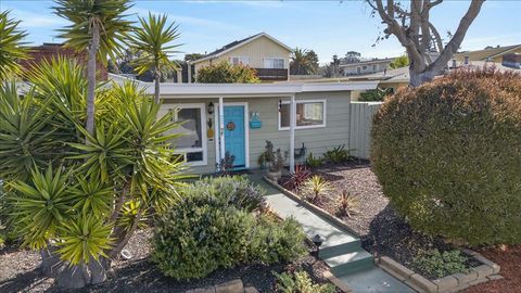 Photo of 22 Melway Circle, MONTEREY, CA 93940 (MLS # ML82037727)