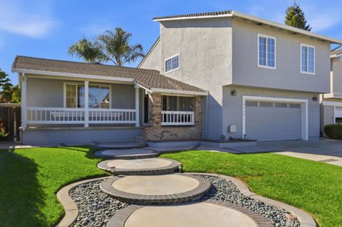 Photo of 4669 Park Sutton Place, San Jose, CA 95136 (MLS # ML82040366)