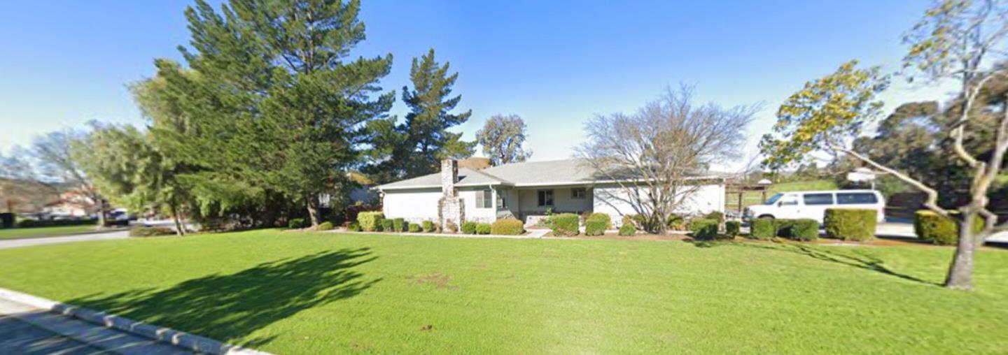 865 Black Walnut Court