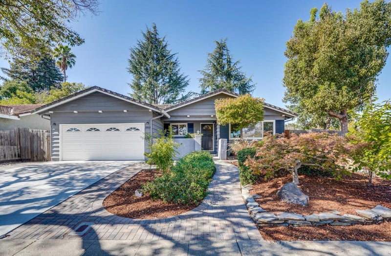 883 Roble Drive