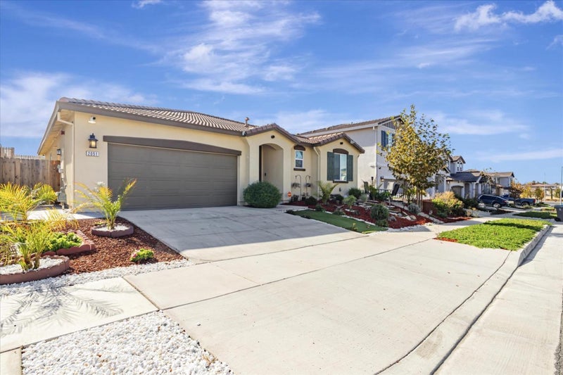 2051 Rosewood Drive