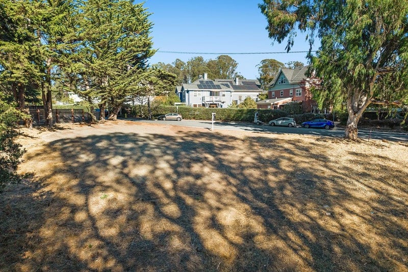 799 Western Drive