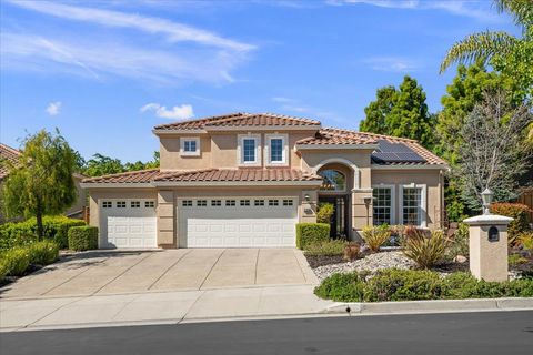 Photo of 5165 Apennines Circle, SAN JOSE, CA 95138 (MLS # ML82043831)