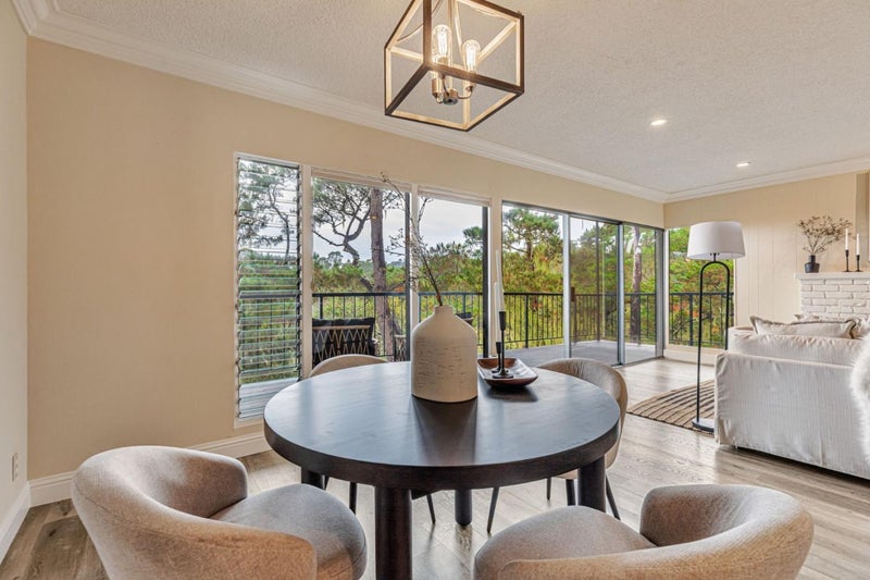 31 Del Mesa Carmel