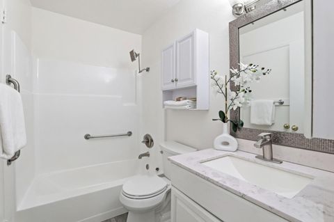 Tiny photo for 718 Webster Drive, San Jose, CA 95133 (MLS # ML82030358)