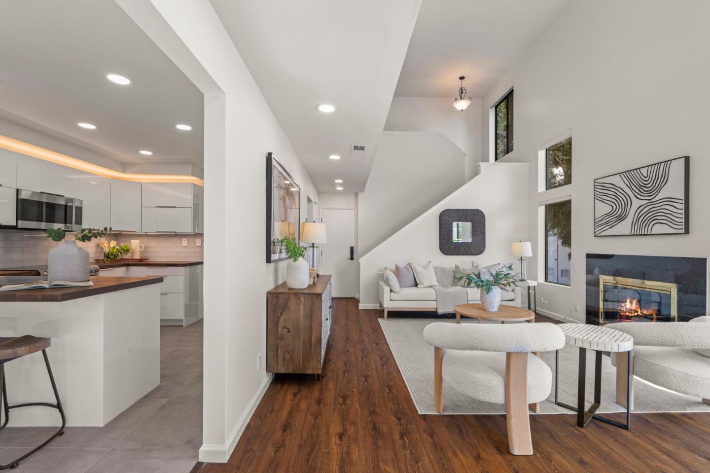1327 Greenwich Court