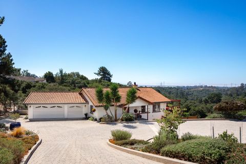 Photo of 18530 Berta Ridge Place, SALINAS, CA 93907 (MLS # ML82021594)