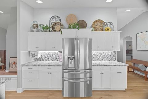 Tiny photo for 18530 Berta Ridge Place, SALINAS, CA 93907 (MLS # ML82021594)