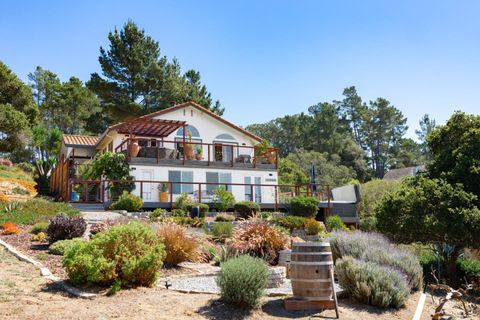 Tiny photo for 18530 Berta Ridge Place, SALINAS, CA 93907 (MLS # ML82021594)