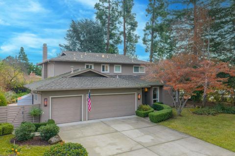Photo of 999 Hayman Place, LOS ALTOS, CA 94024 (MLS # ML82030316)