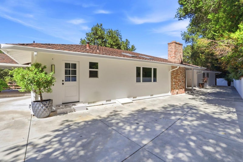 15560 Blossom Hill Road