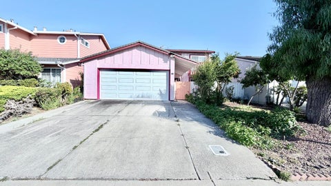 Photo of 150 Checkers Drive, SAN JOSE, CA 95116 (MLS # ML82048437)