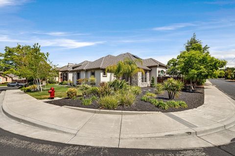 Tiny photo for 2188 Mclean Place, LIVERMORE, CA 94550 (MLS # ML82042553)