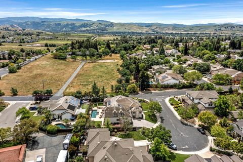 Tiny photo for 2188 Mclean Place, LIVERMORE, CA 94550 (MLS # ML82042553)