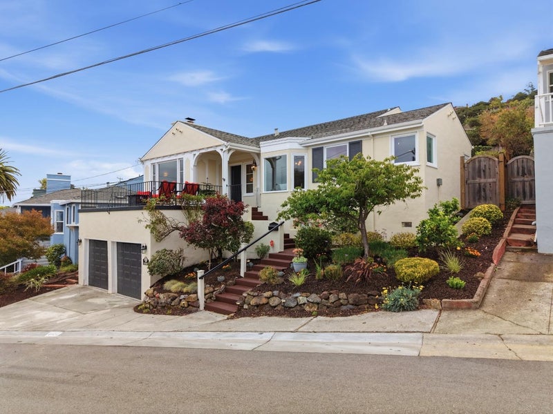 4024 Bayview Avenue