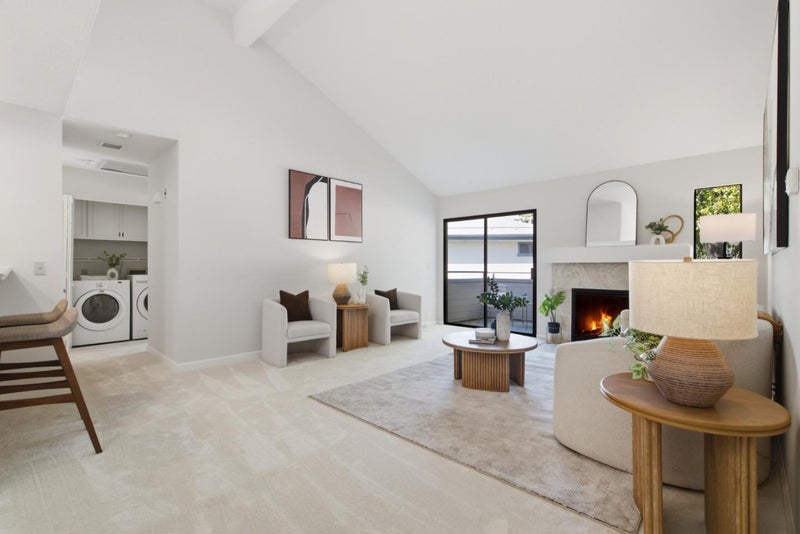 6386 Buena Vista Drive B