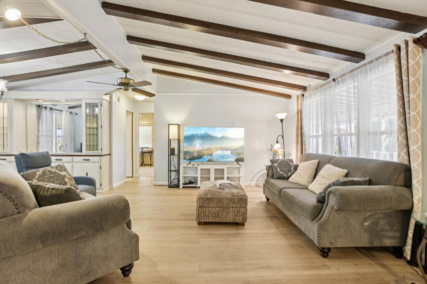 818 Villa Teresa Way