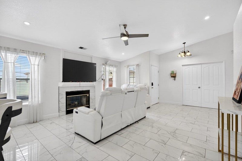 225 Kimberly