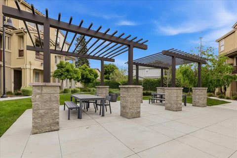 Tiny photo for 270 Ariana Place, Mountain View, CA 94043 (MLS # ML82043981)