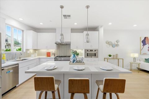 Tiny photo for 270 Ariana Place, Mountain View, CA 94043 (MLS # ML82043981)