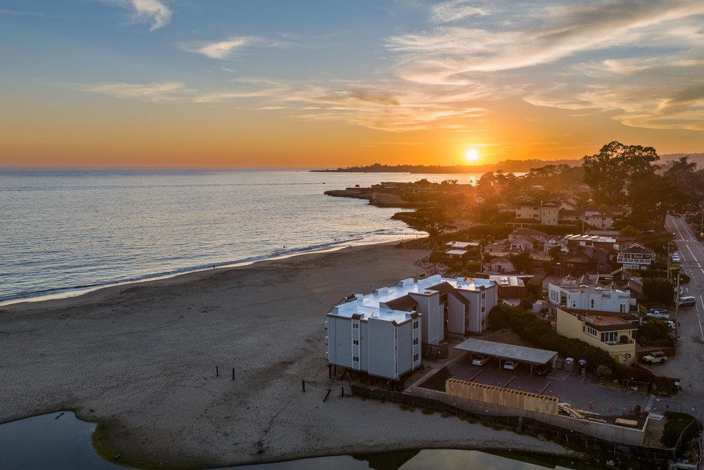 22130 East Cliff Drive 2D